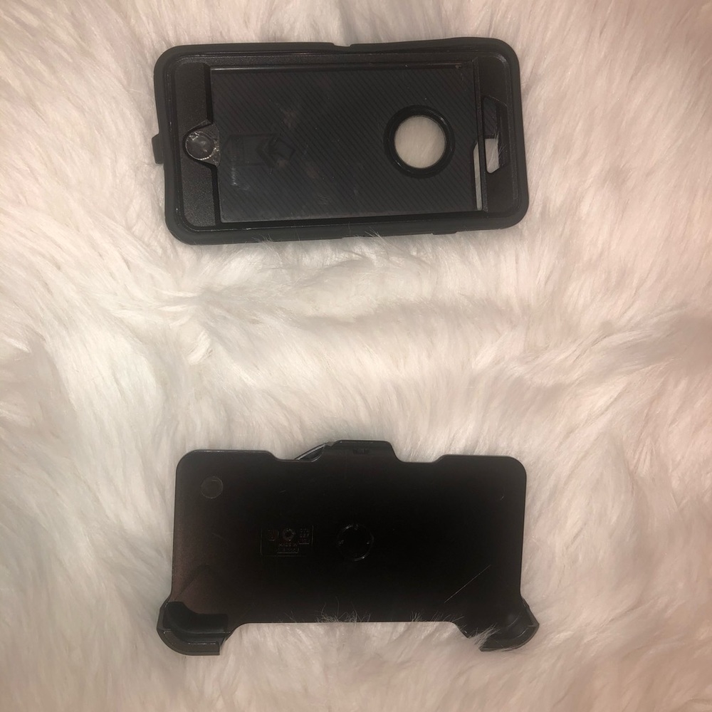 iPhone 8 Plus black otter box case and clip